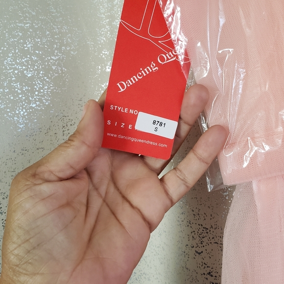 Dress - Picture 3 of 3